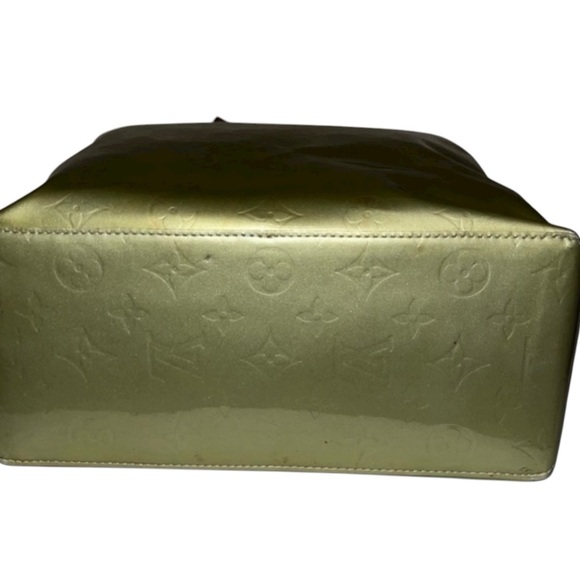 Louis Vuitton Vernis Reade PM Tote Bag in Pear Green - Picture 6 of 12